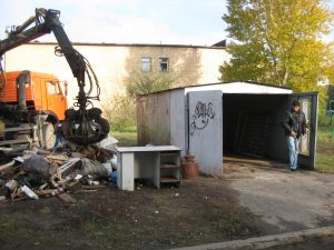 Демонтаж и утилизация гаража: эффективное решение для освобождения участка.