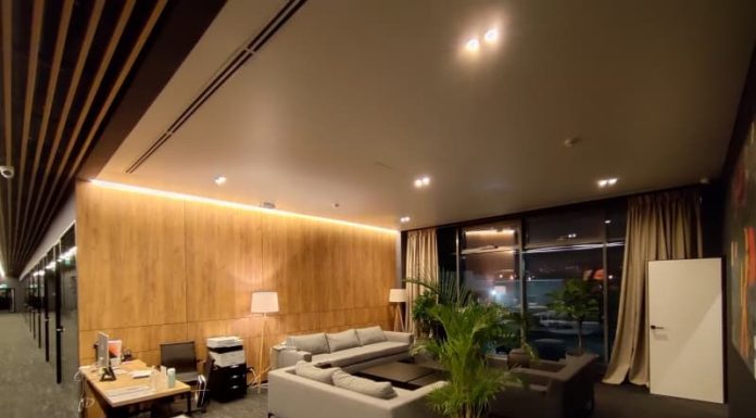 Преимущества натяжных потолков: почему стоит выбрать этот вариант