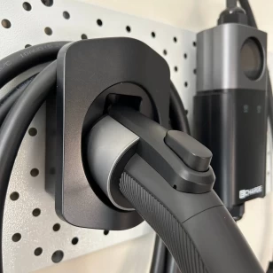 Зарядные устройства для электромобилей: полное руководство по выбору и использованию