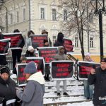 Обманутые иркутские покупатели домов вышли на митинг из-за замороженной стройки и ипотеки