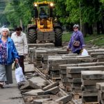 Пенсионеры опять в пролете, но кое-кто в стране поправил свое материальное положение