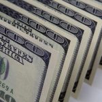 Передышка кончается: эксперт сделал прогноз курса доллара на декабрь